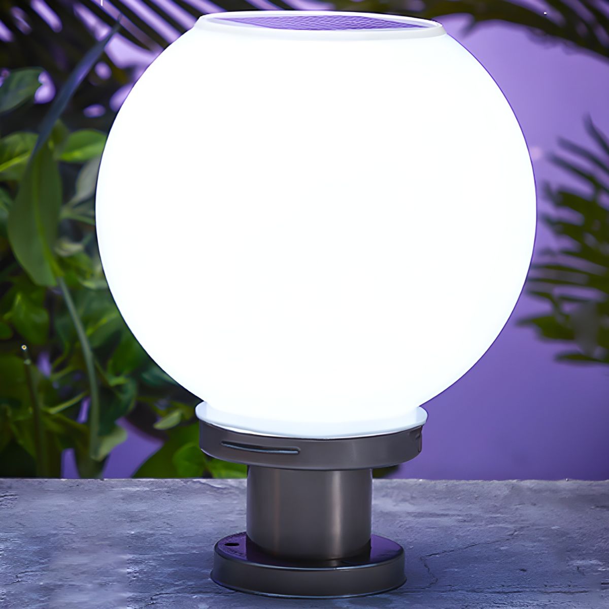 Nordic Metal Ball Solar Outdoor Garden Pillar Light | Solvren