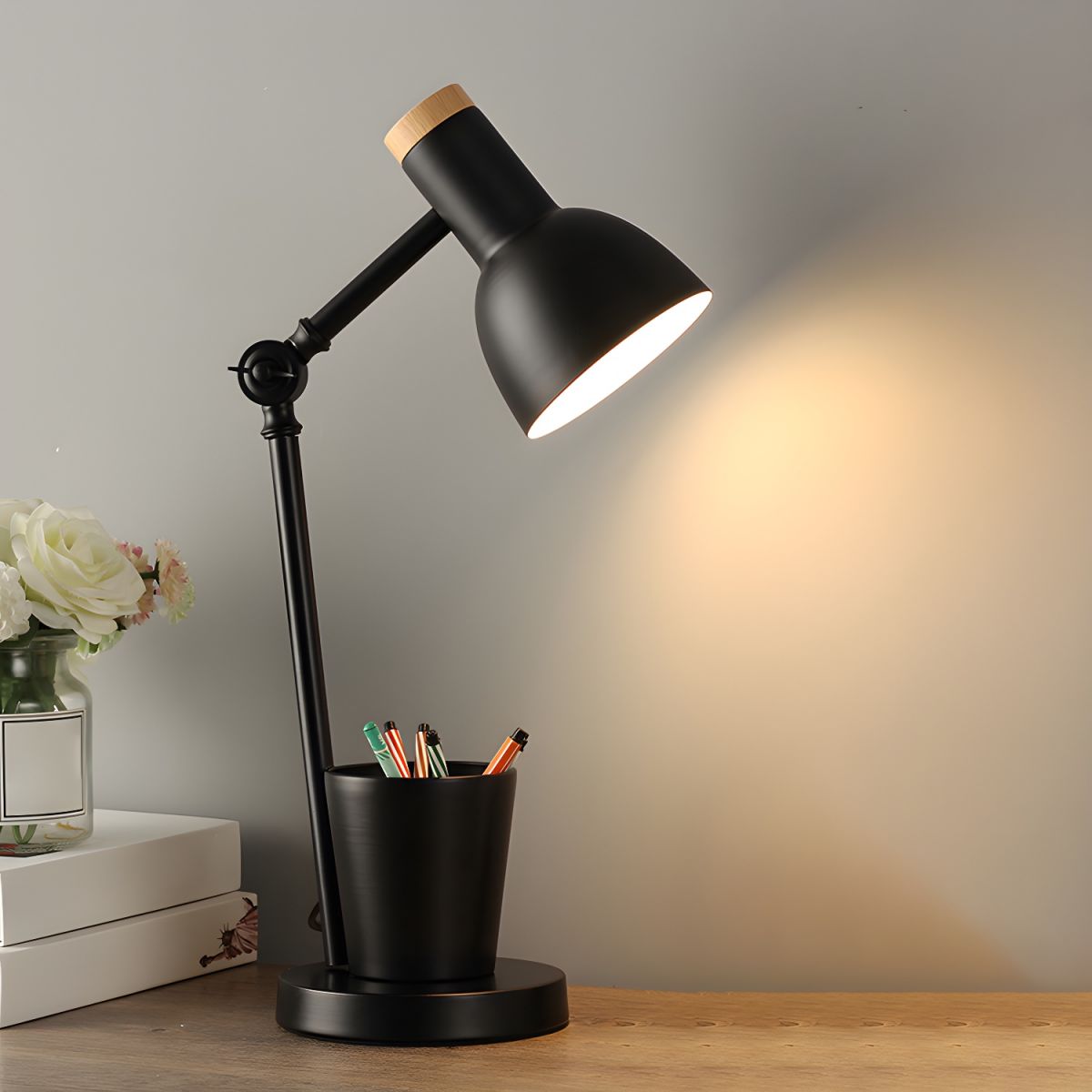 Nordic Metal Desk Lamp with Pen Holder Modern Style | Valnoro