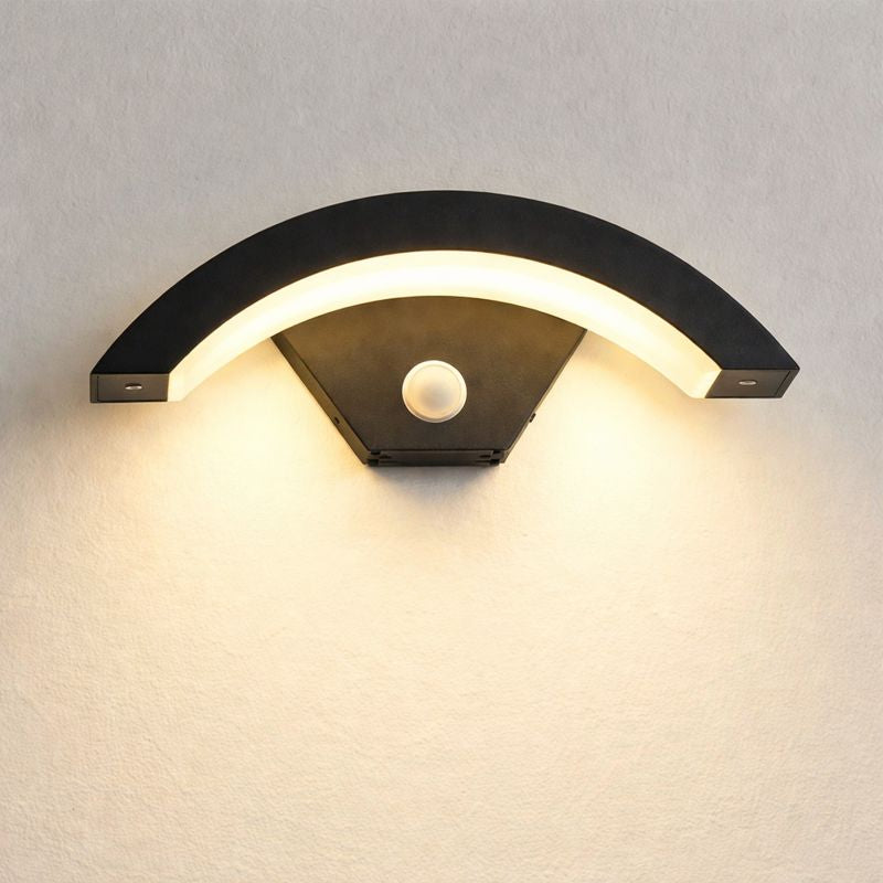 Nordic Metal Outdoor Wall Light With Motion Sensor | Morniq