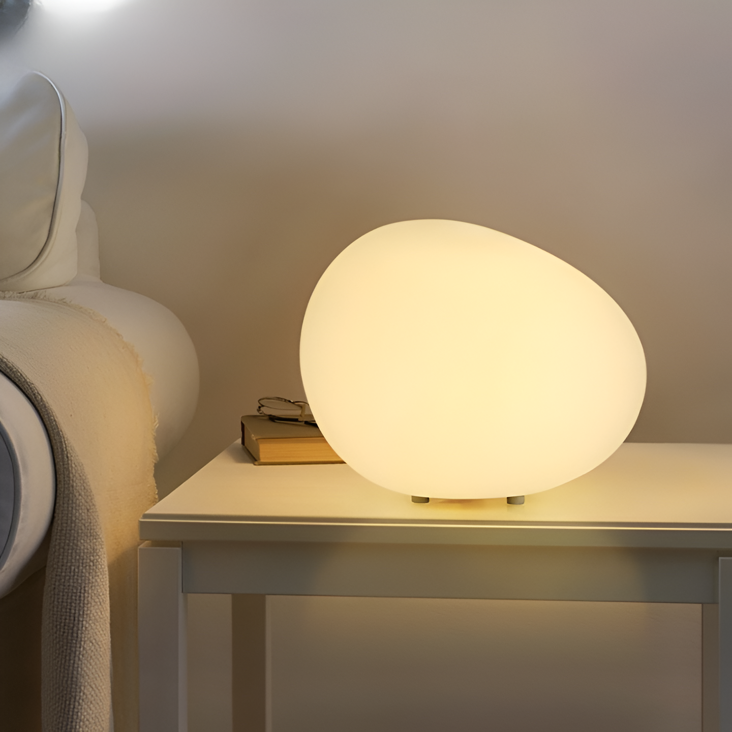 Nordic Metal Table Lamp for Modern Interior Spaces | Zorvelle