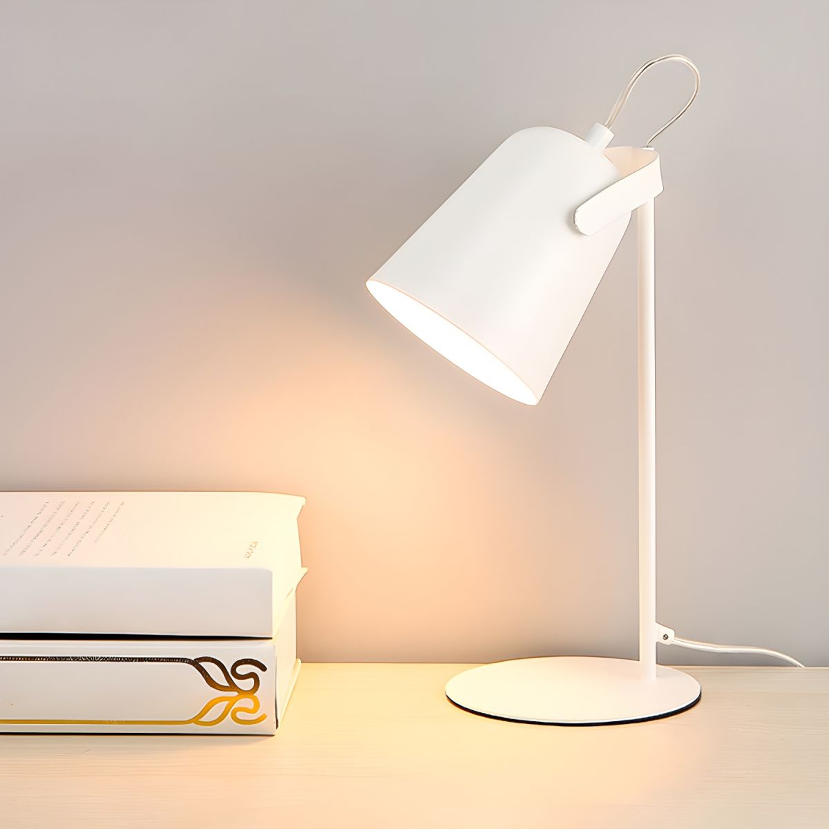 Nordic Metal Table Lamp with Bell Shade Modern Design | Cavelle