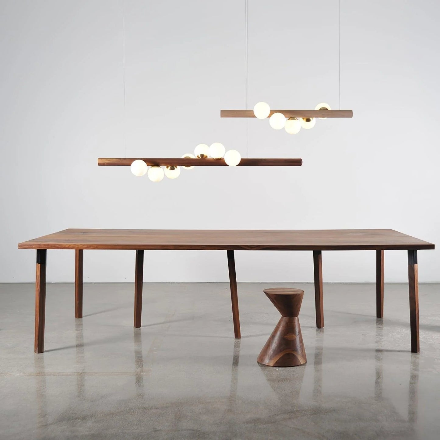 Nordic Timber Finish Pendant Light for Modern Spaces | Temvaro