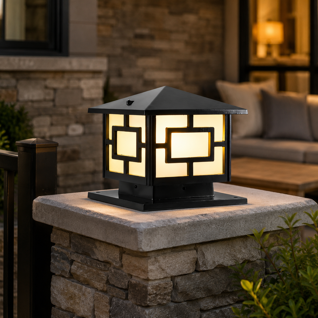 Outdoor Acrylic Pier Mount Single Bulb Light Lamp | Patiora