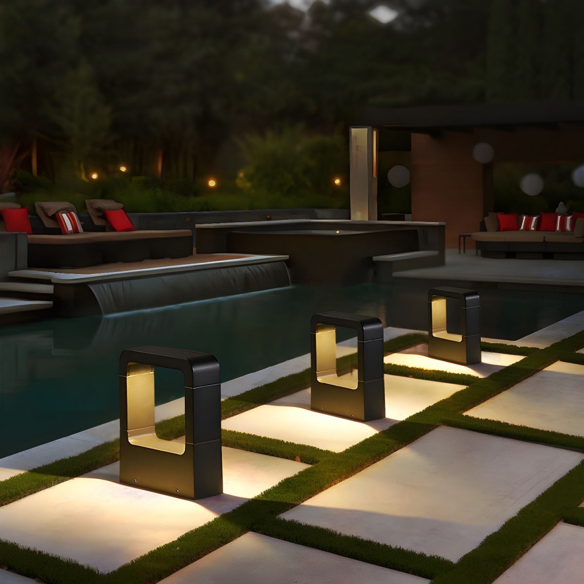 Outdoor Metal Pillar Light with Glass Shade | Postera