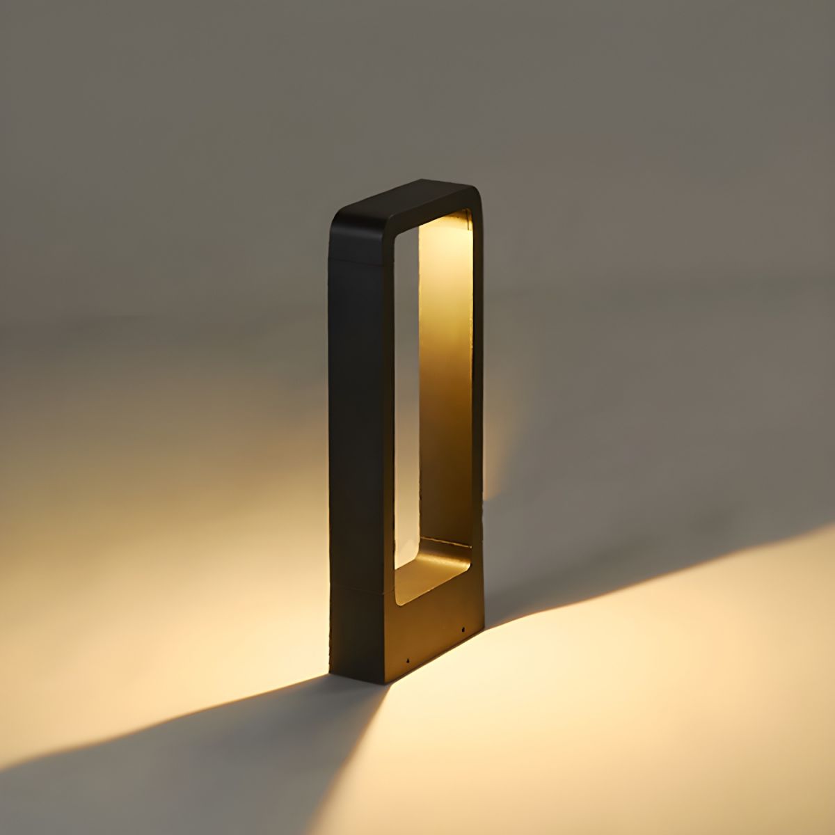 Outdoor Metal Pillar Light with Glass Shade | Postera