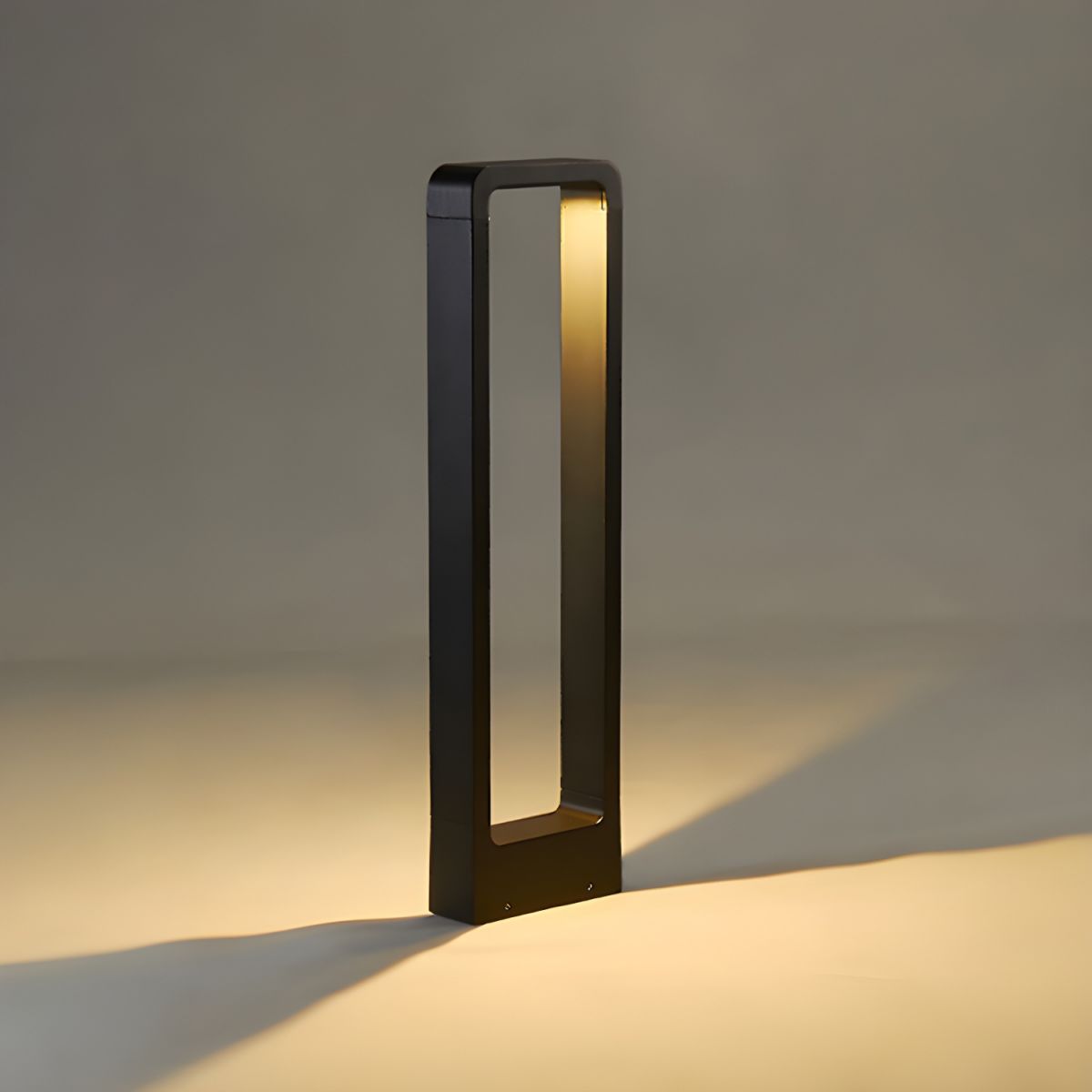 Outdoor Metal Pillar Light with Glass Shade | Postera
