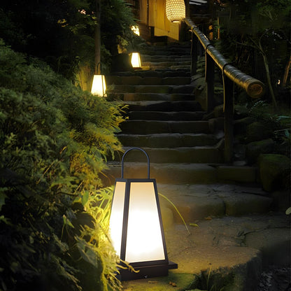 Outdoor Waterproof Solar Metal Garden Pillar Lamp | Finqor