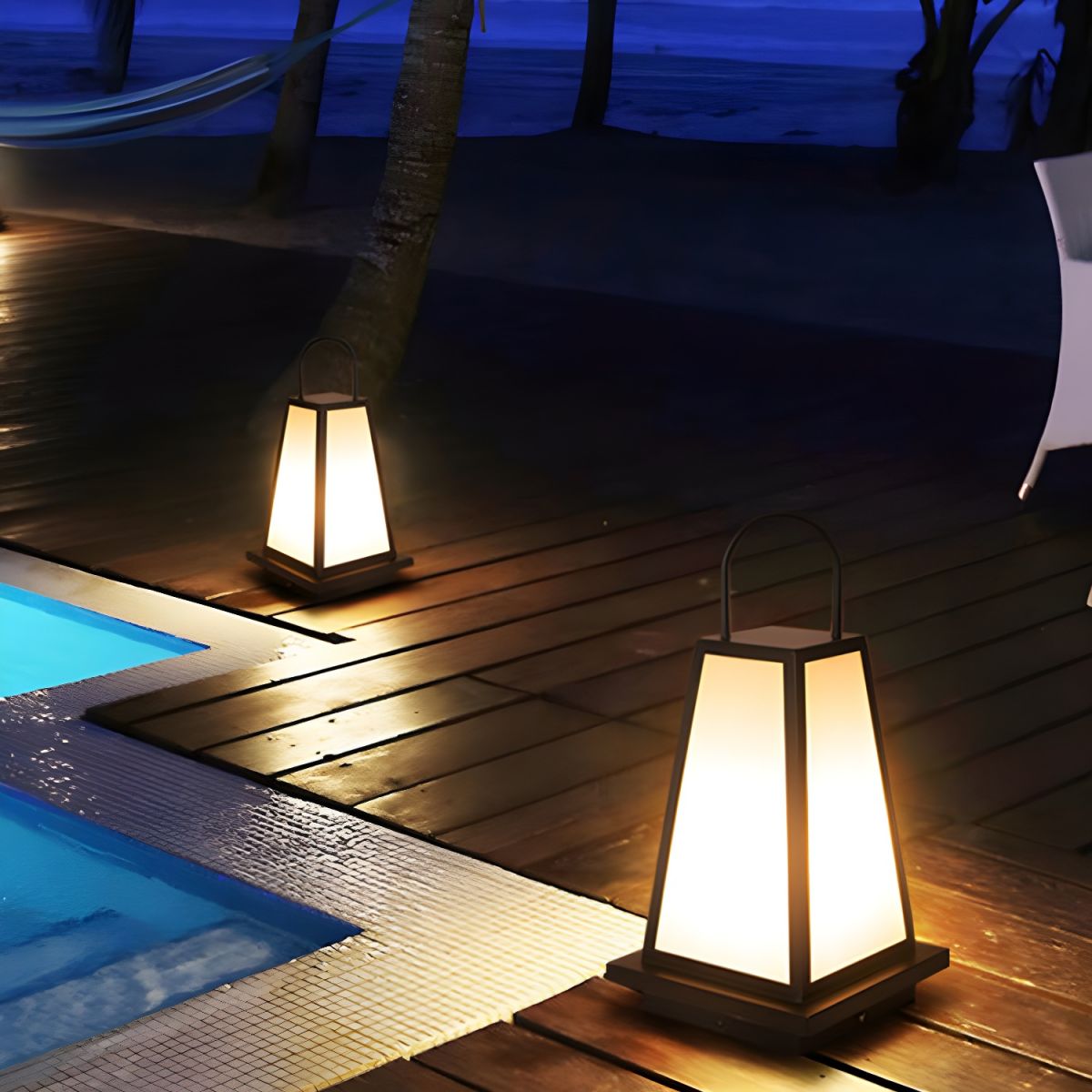 Outdoor Waterproof Solar Metal Garden Pillar Lamp | Finqor