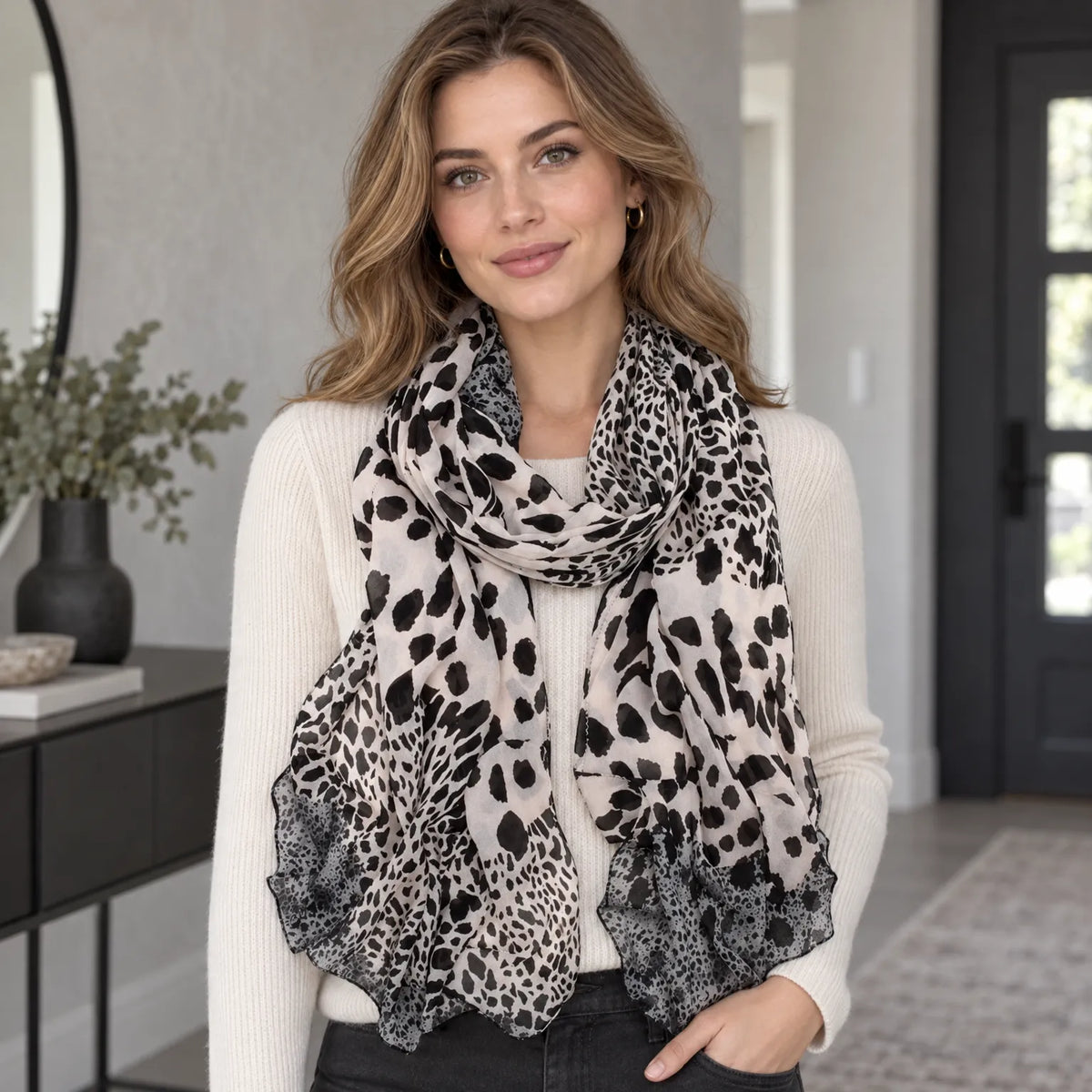 Printed Lightweight Neck Scarf