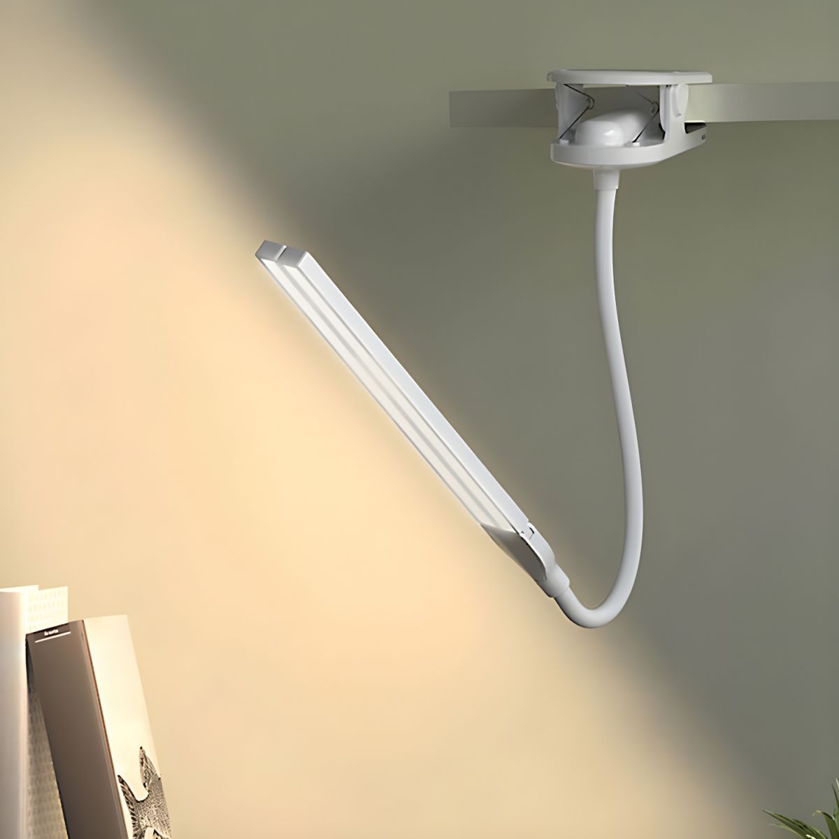 Rechargeable LED Desk Lamp with Clip Modern Style | Tormixa