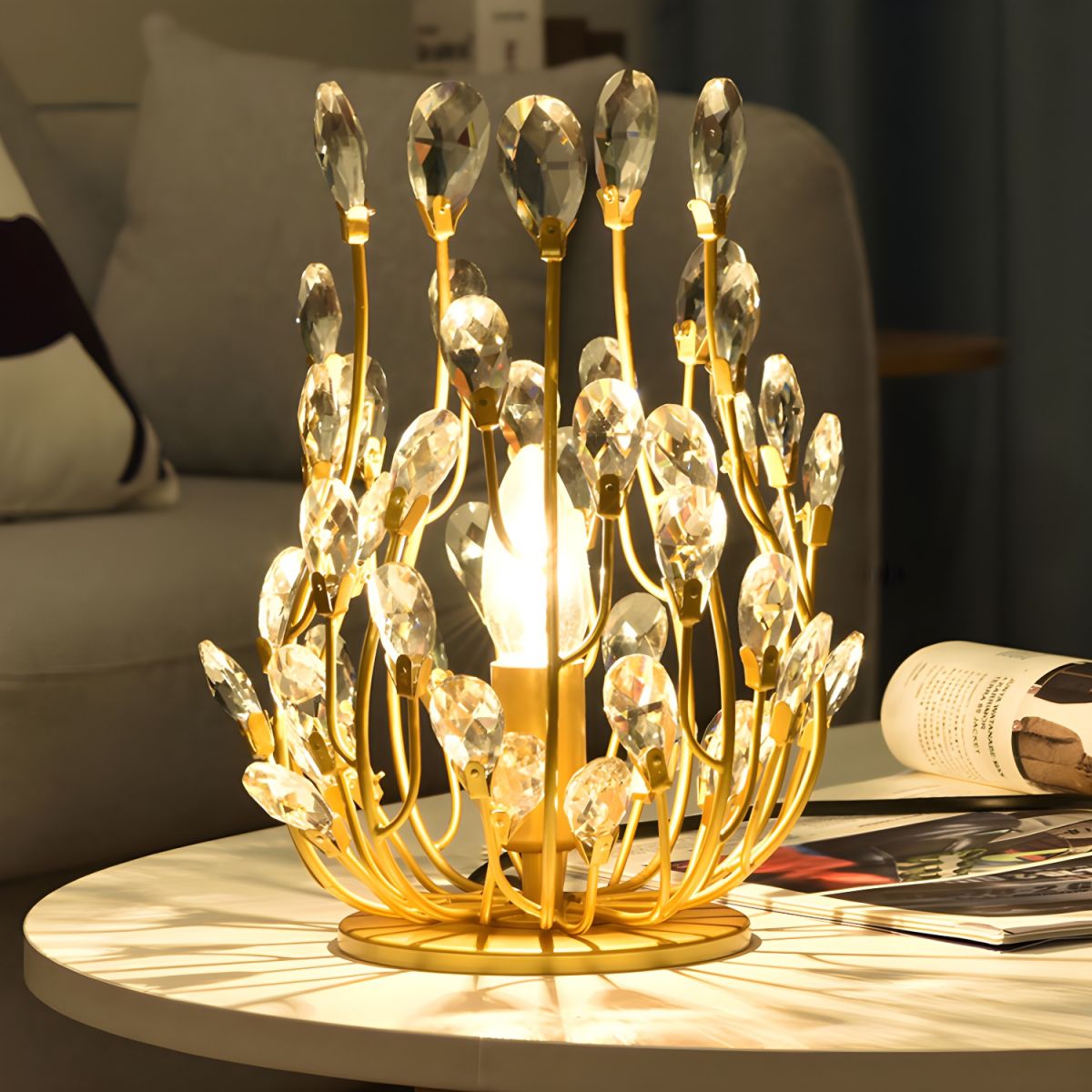 Retro Crystal Accent Table Lamp for Modern Interiors | Zeltrio