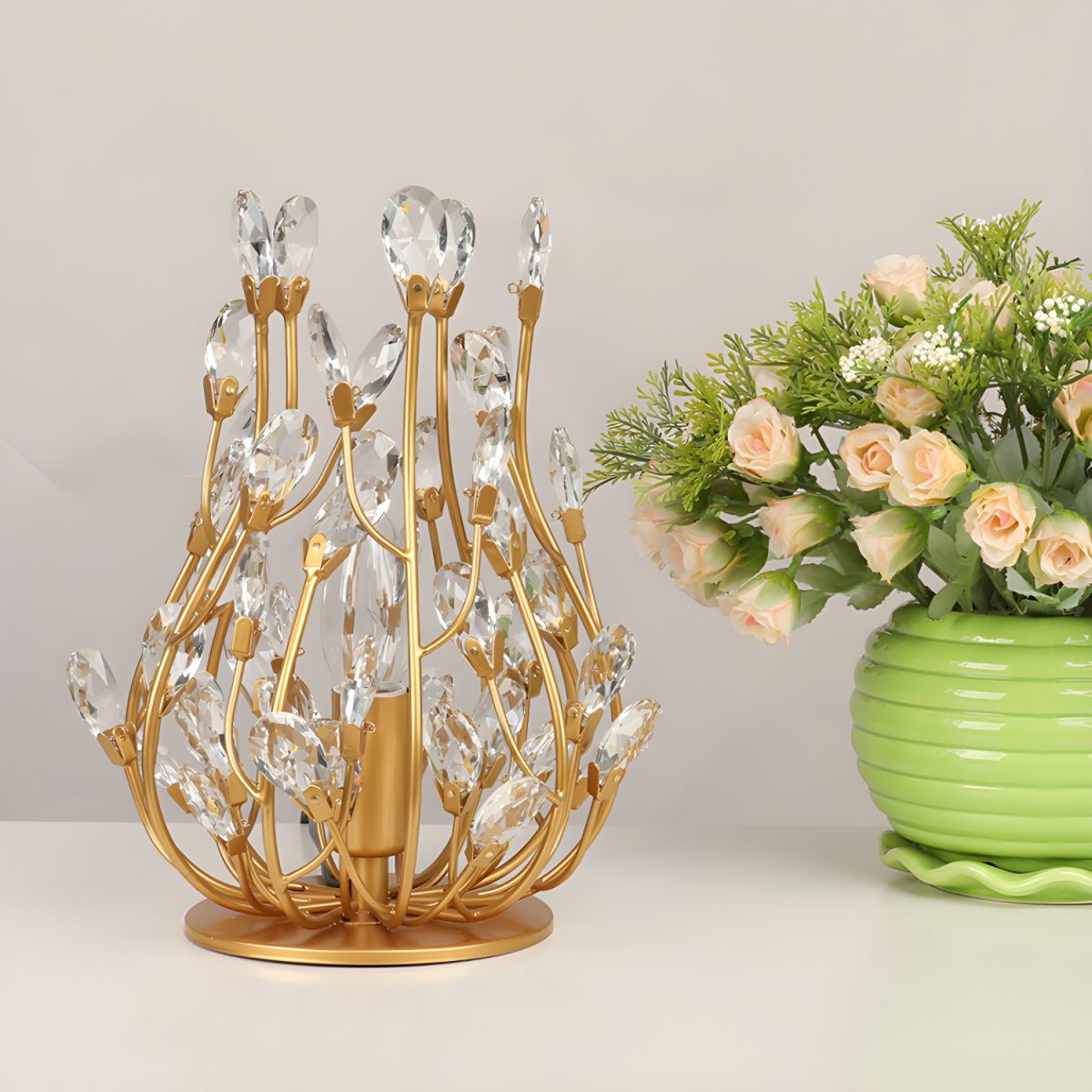 Retro Crystal Accent Table Lamp for Modern Interiors | Zeltrio