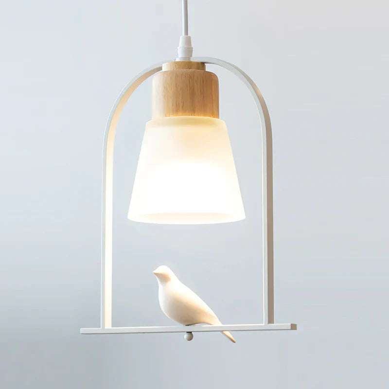 Scandinavian Bird Detail Pendant Light for Modern Interior | Varella