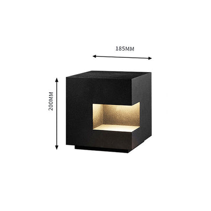 Scandinavian Solar Metal Cube Outdoor Floor Lamp | Solvire