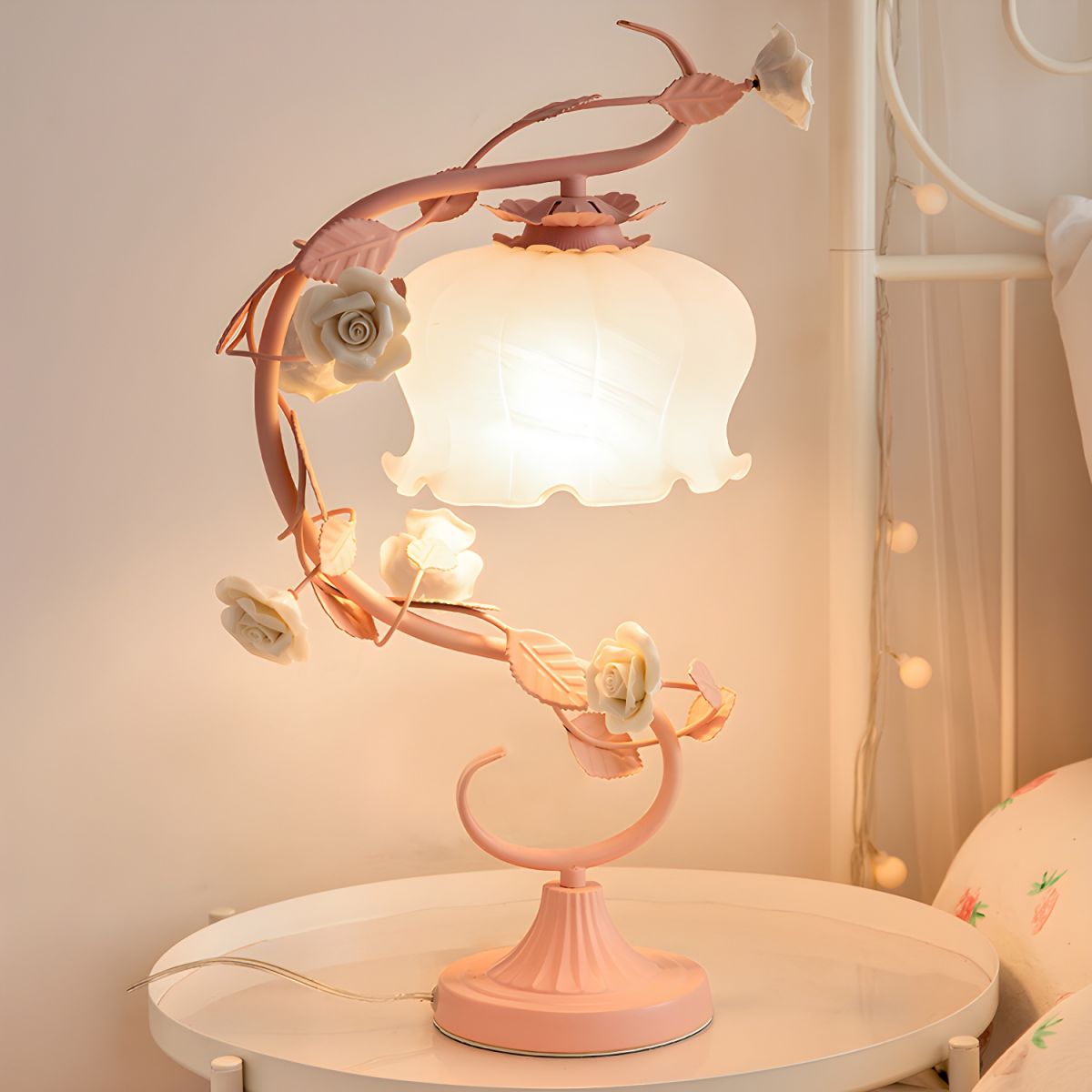 Shabby Chic Glass Shade Bedside Table Lamp | Qorziva