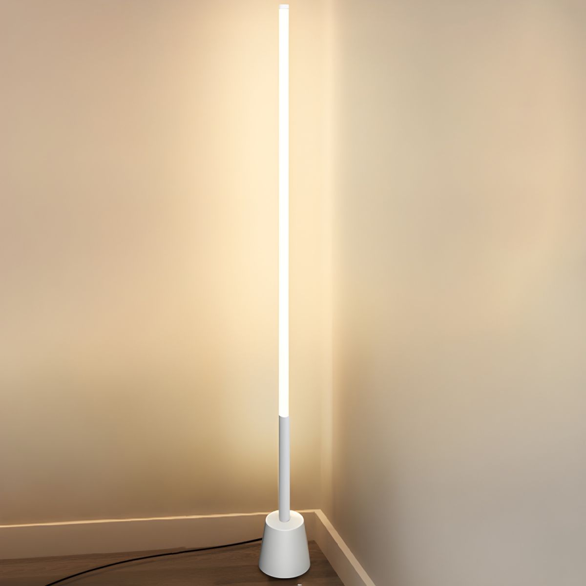 Sleek Linear LED Floor Lamp Modern Metal Frame Design | Avelor