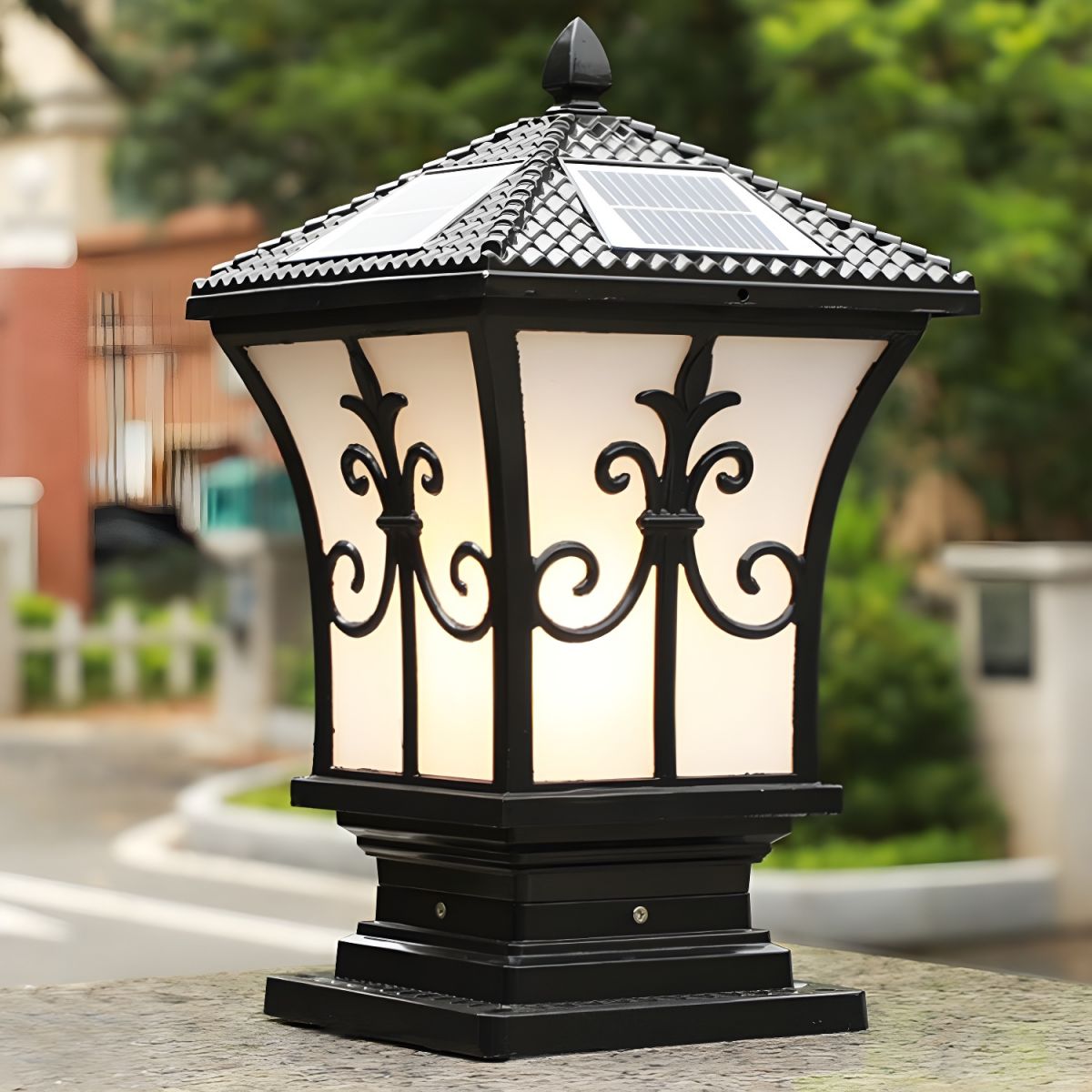 Solar Rectangle Metal Garden Patio Outdoor Light | Lantora
