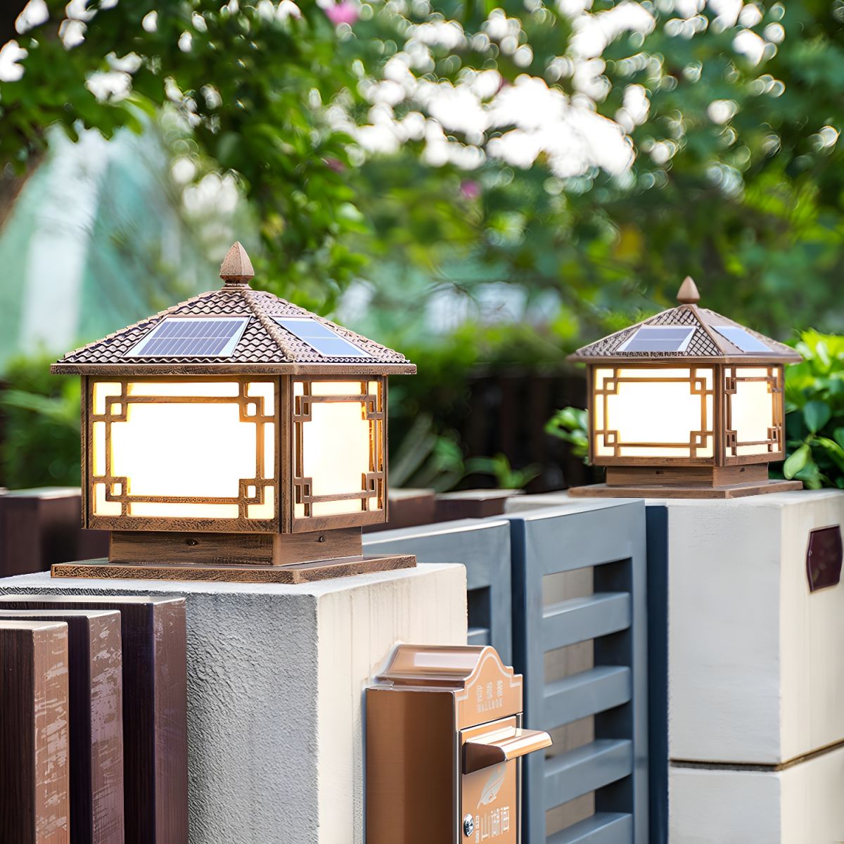 Solar Square Metal Outdoor Light for Modern Areas | Tilvora