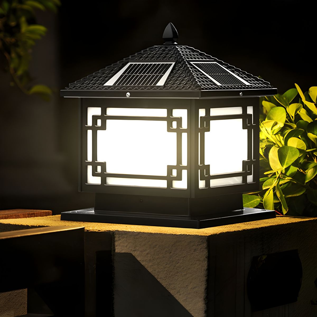 Solar Square Metal Outdoor Light for Modern Areas | Tilvora