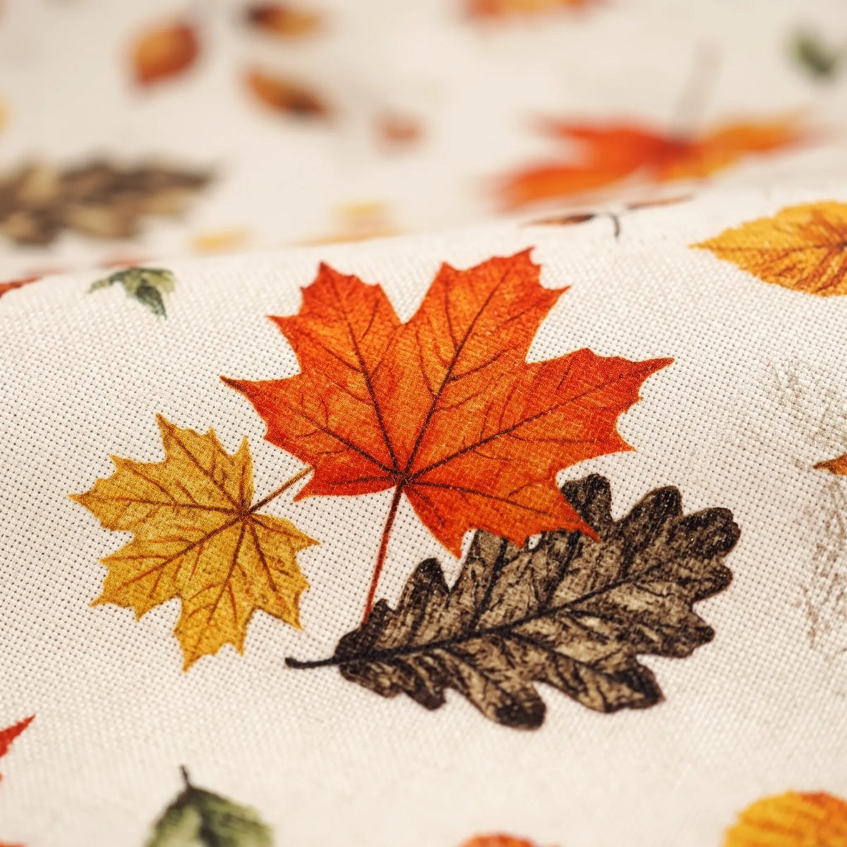Tablecloth for Fall Thanksgiving with Autumn Leaves