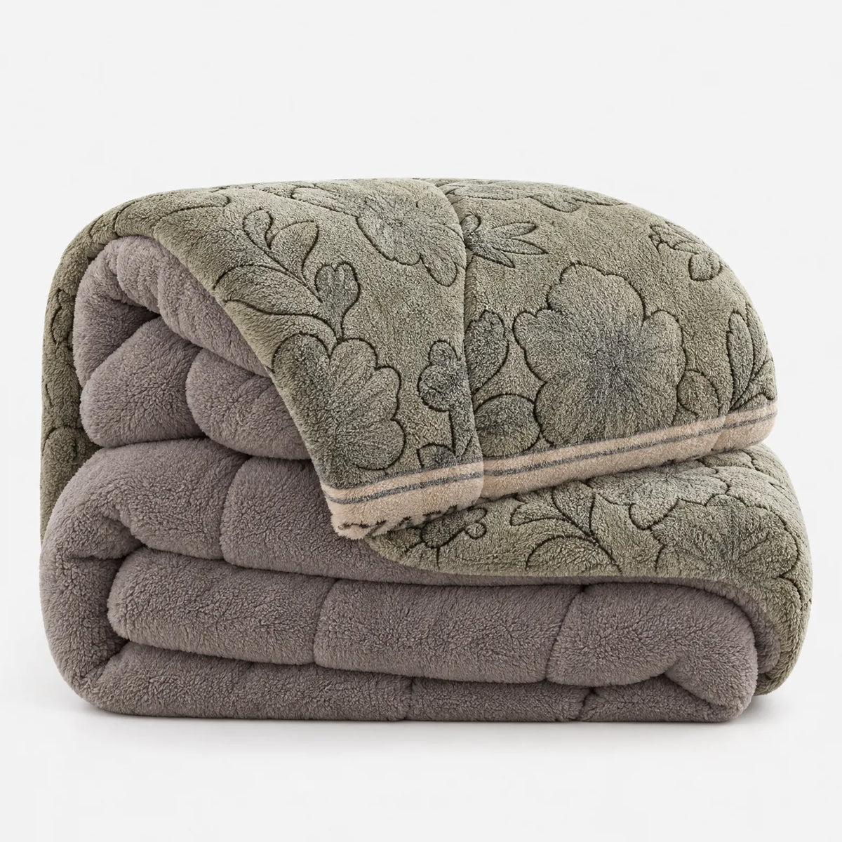 Thick Winter Comforter with Reversible Plush Fleece Design