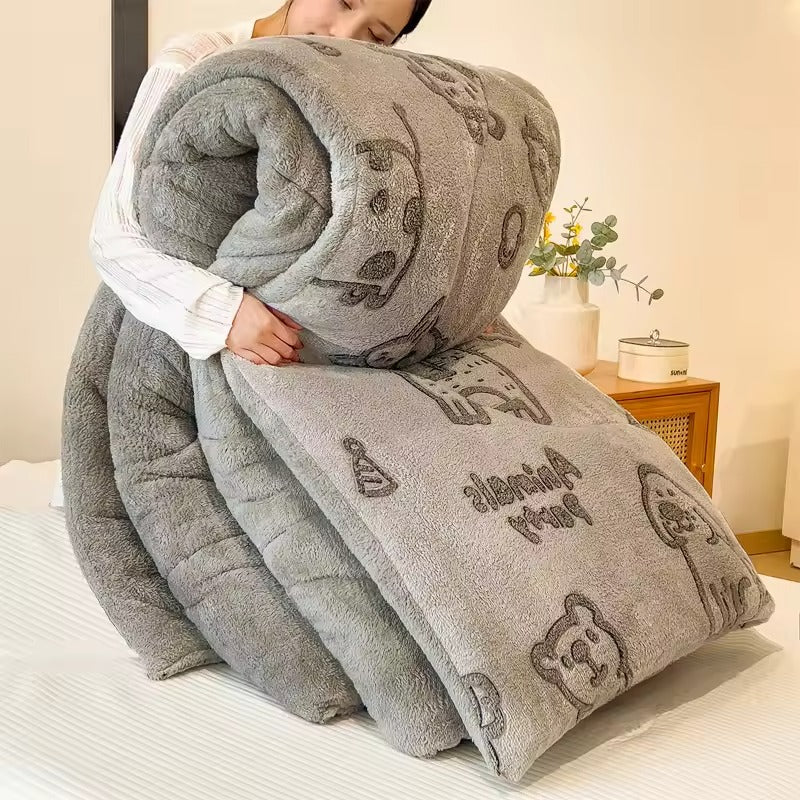 Thick Winter Comforter with Reversible Soft Fleece Design