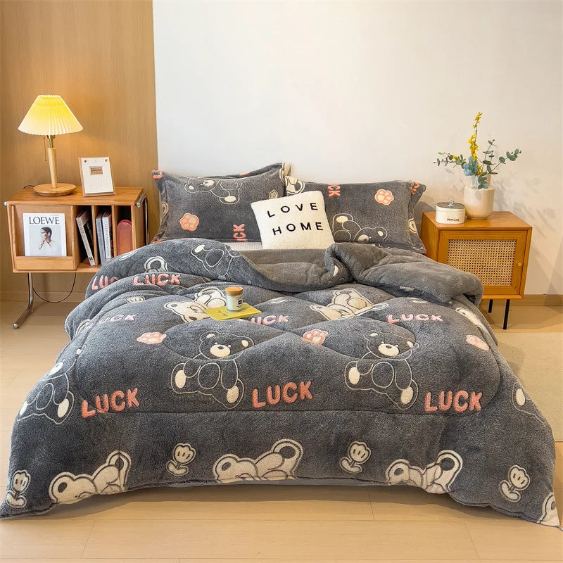 Thick Winter Comforter with Reversible Soft Fleece Design