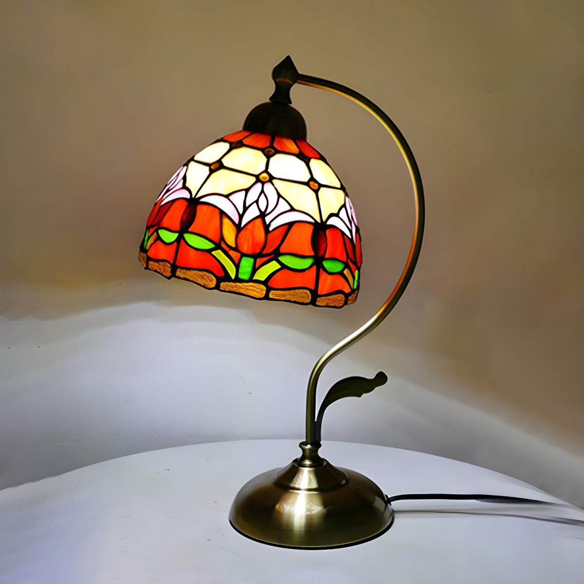 Tiffany Glass Dome Table Lamp Classic Style | Xelvoro