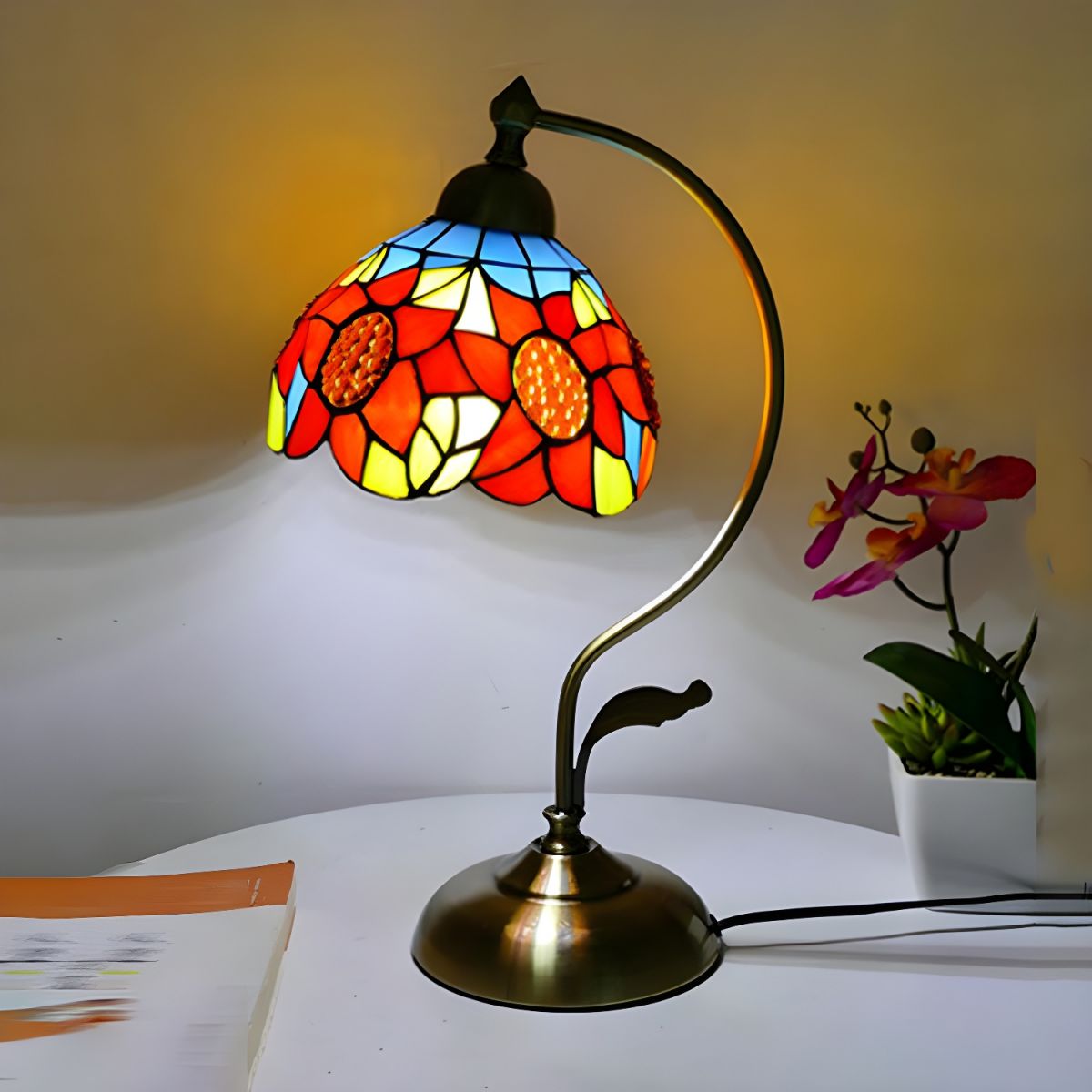 Tiffany Glass Dome Table Lamp Classic Style | Xelvoro
