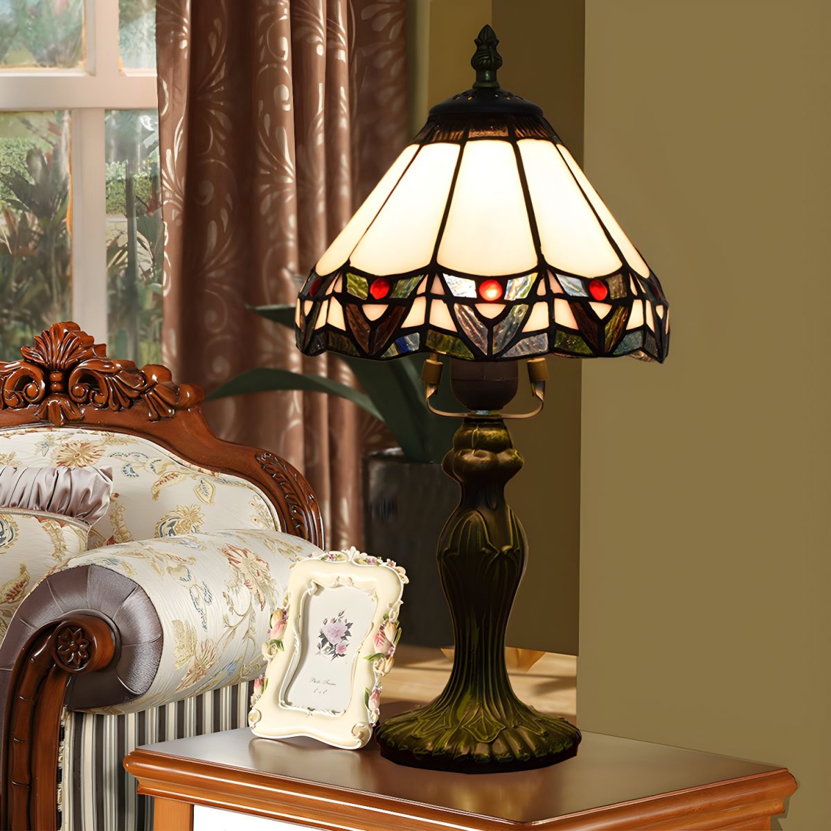 Tiffany Table Lamp with Stained Glass Conical Shade | Drevano