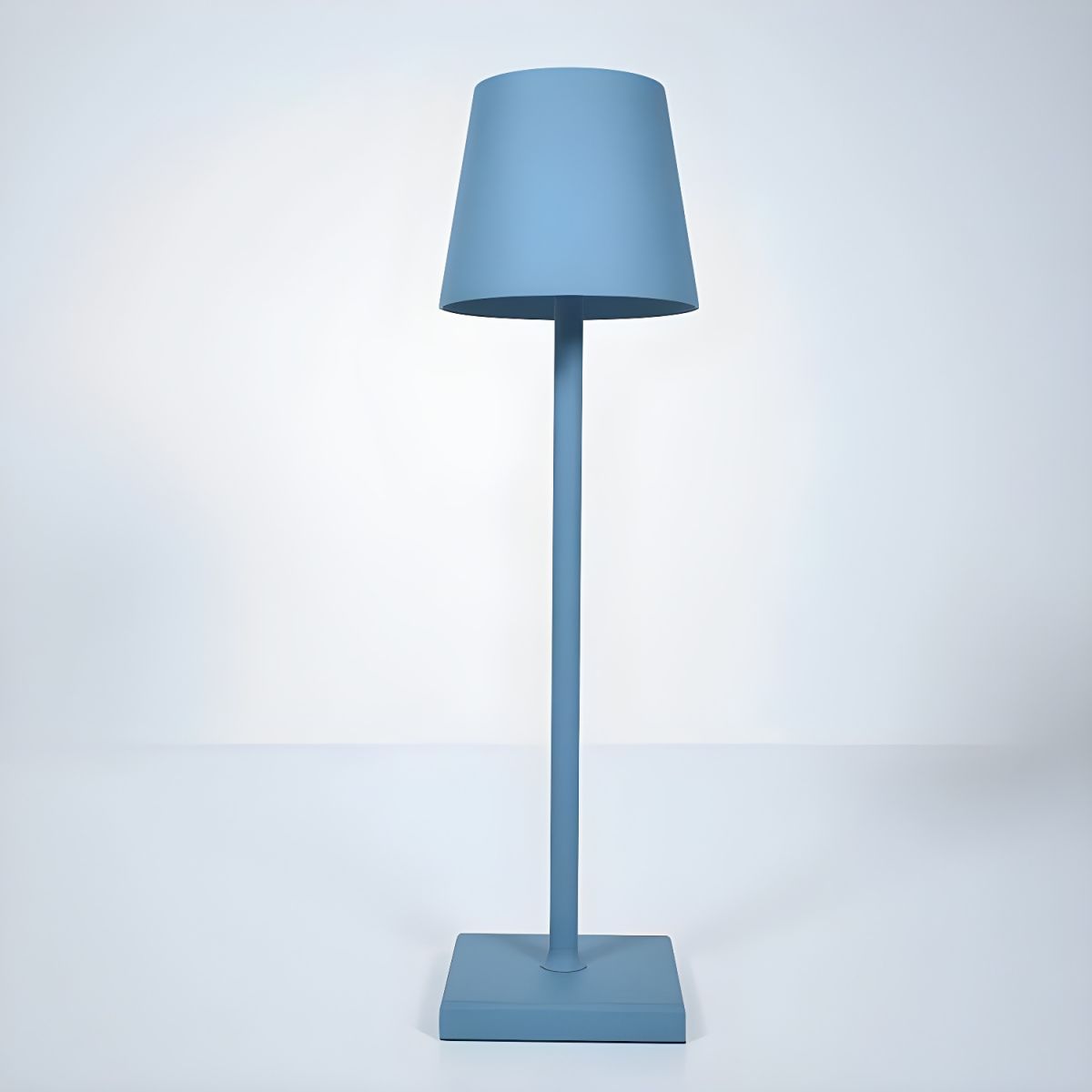 Touch Control Metal Table Lamp Modern Design | Zurevia