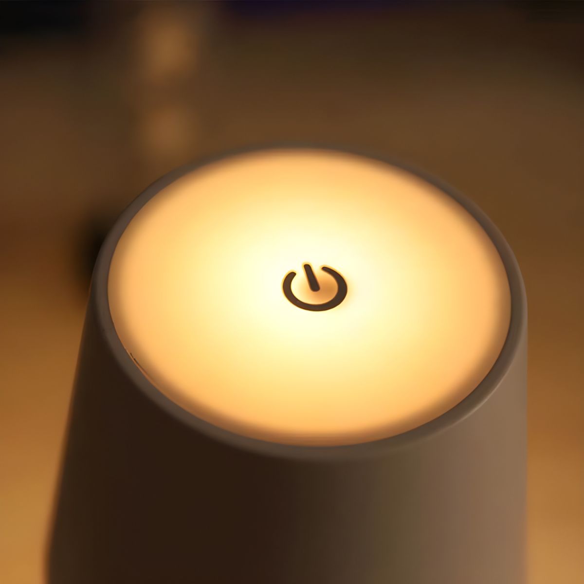 Touch Control Metal Table Lamp Modern Design | Zurevia