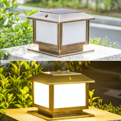 Vintage LED Outdoor Post Lamp with Frosted Shade | Lumirex