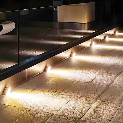 Warm White Solar LED Stair Light for Outdoors | Stepora