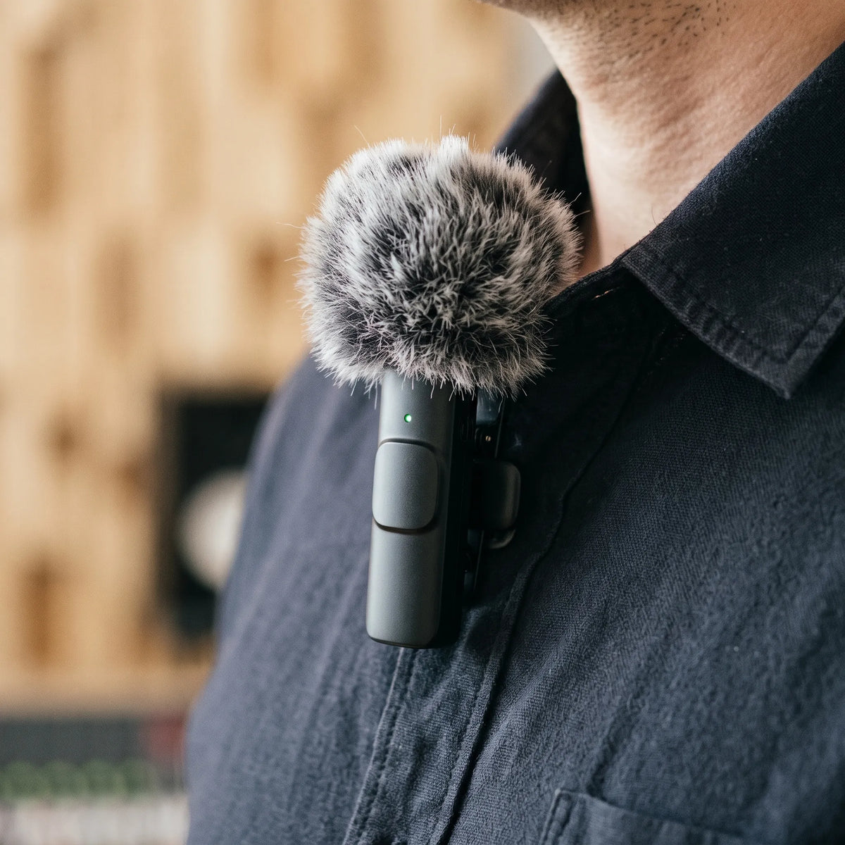 Wireless Lavalier Microphone Recording System